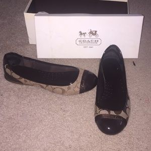 Coach flats